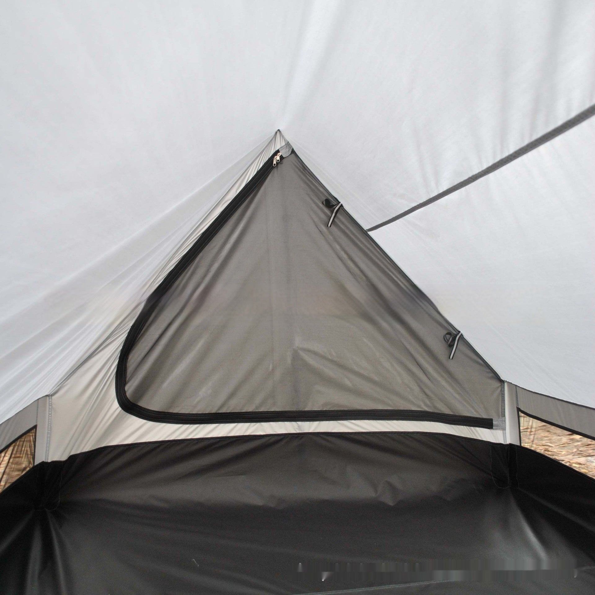 Pole-free Portable Cabin Tent